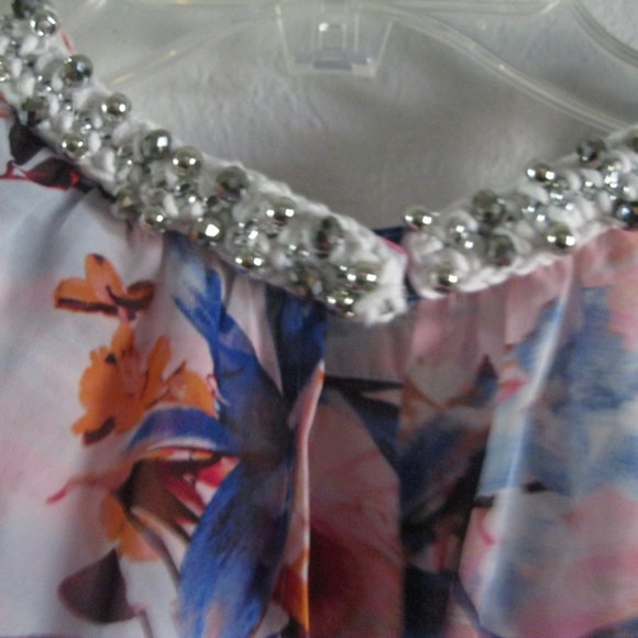 Jennifer Lopez  Top.  Size M.  New - Picture 11 of 16